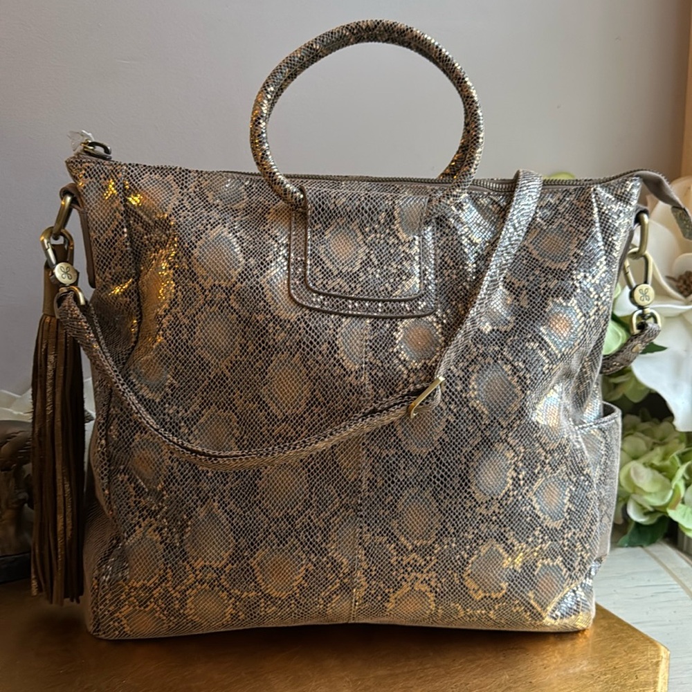 NWOT! Hobo Large Shiela Satchel in Golden Snakeskin Metallic Leather
